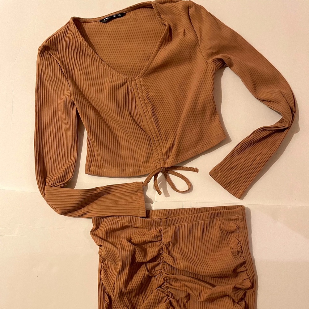Two piece skirt set